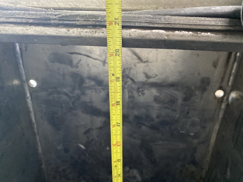 2017 Kenworth T680 Tool Box (693-10345)