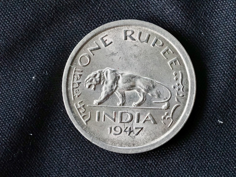 INDIA RUPEE 1947-excellent condition