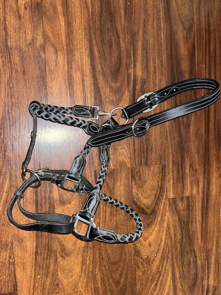Pessoa Halter