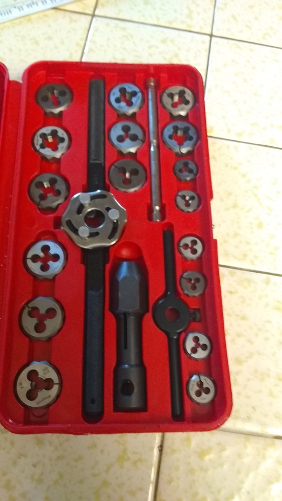 TMD2425 Snap-on tap and die set, standard
