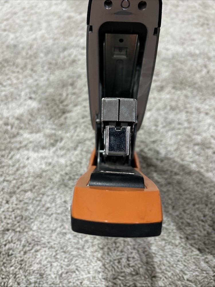 Swingline Optima Desktop Stapler, 70-Sheet Capacity, Silver/Orange/Black