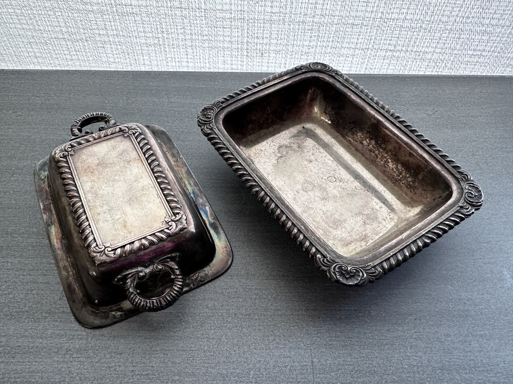 International Silver Candy Dish With Lid, Handles Intact
