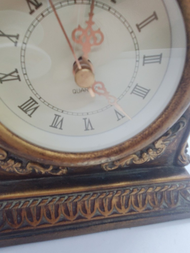 Grande Marche Clock