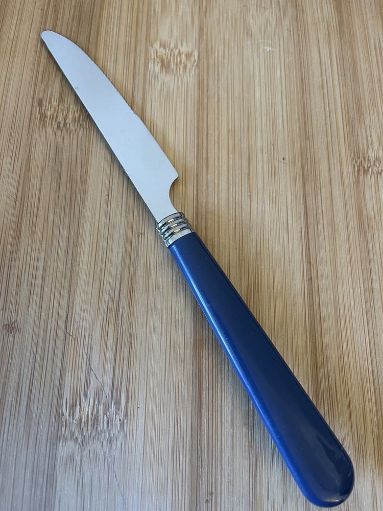 Gibson? Stainless Medium Dark Blue Plastic SERATTED DINNER KNIFE 8” NEW