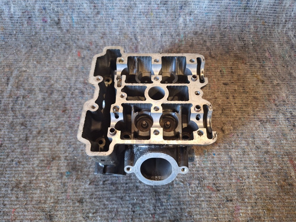 Suzuki SV 650 - Rear Cylinder Head