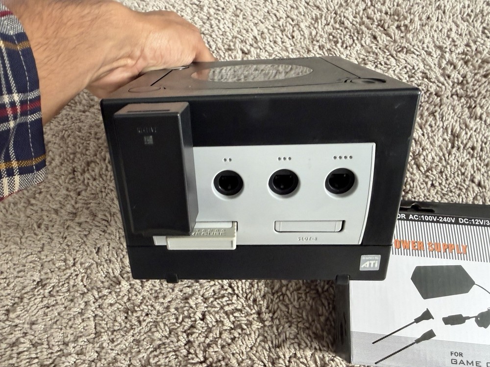 Nintendo GameCube Black Console DOL-001 / 1 Controller & Cords Bundle Tested