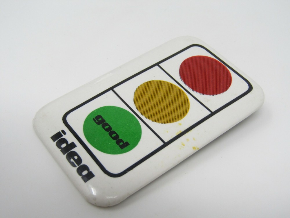 Vintage "Good Idea" Pinback Button Traffic Light Slogan Rectangular Graphic Pin