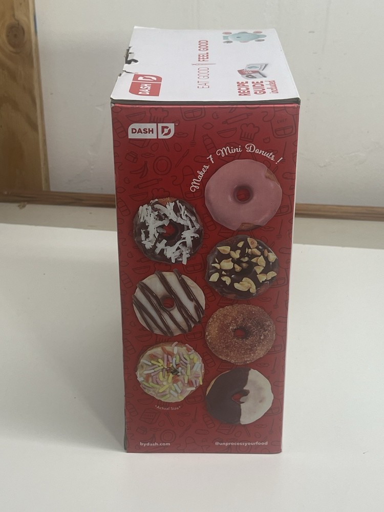 Dash Express Mini Donut Maker – Makes 7 Mini Donuts, Non-Stick