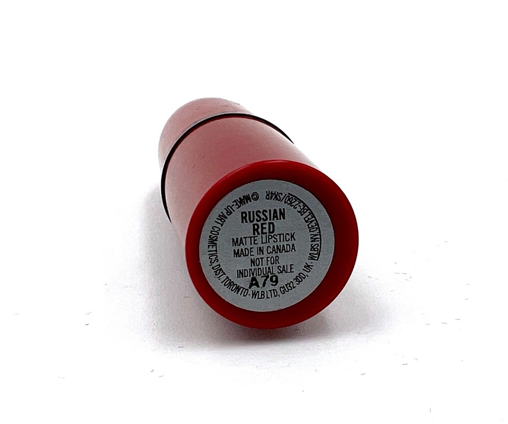 New ! MAC Matte Lipstick ~ Russian Red ~ Mini Size