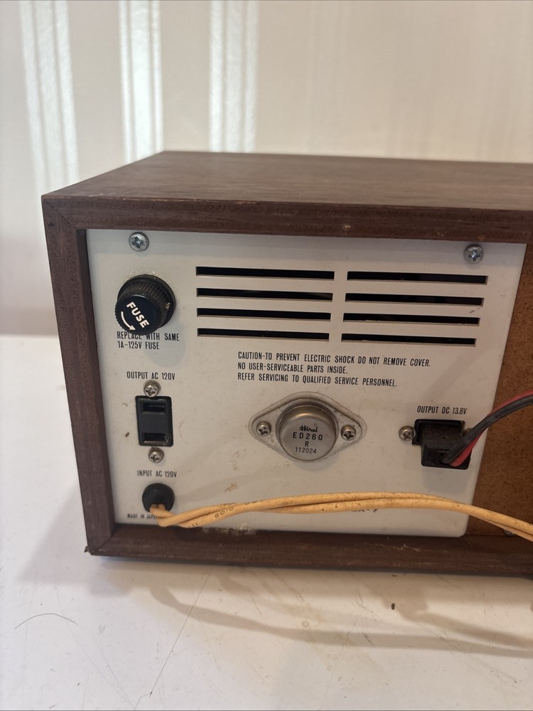 Robyn CB Transceiver Base Module SX-7 NO RADIO Powers On~ W/ Manual Untested