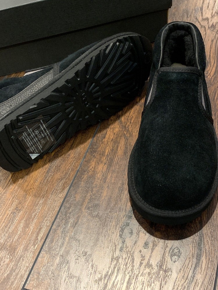 ugg slippers Saize 7 For Men