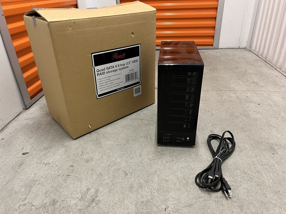 Rosewill RSV-S8 8-Bay 2.5" & 3.5" RAID Storage Enclosure System Server C32