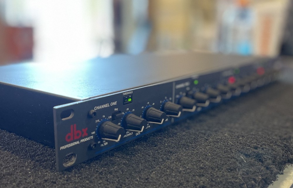 DBX 1074 Quad Noise Gate Dynamic Processor Rack Effect Unit w/ IEC Power Cable