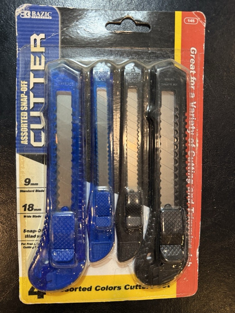 Assorted Snap Off Cutter Blue & Black - A0062
