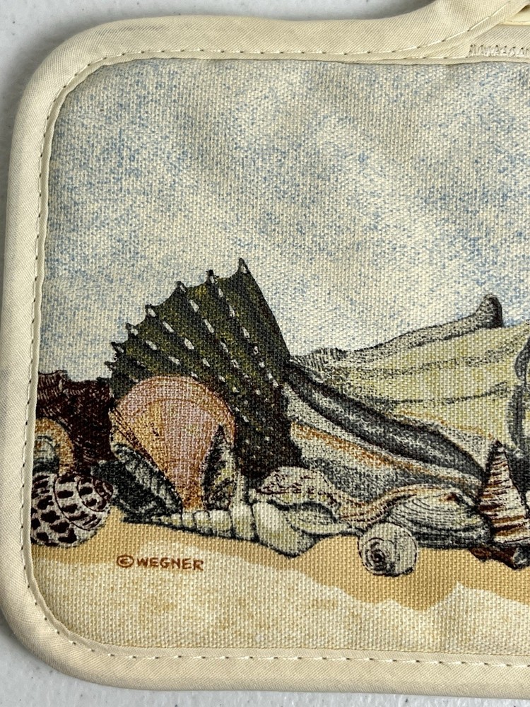 Vintage Pot Holder Features Seashore Shell Beach Design Wegner Kitchen Decor