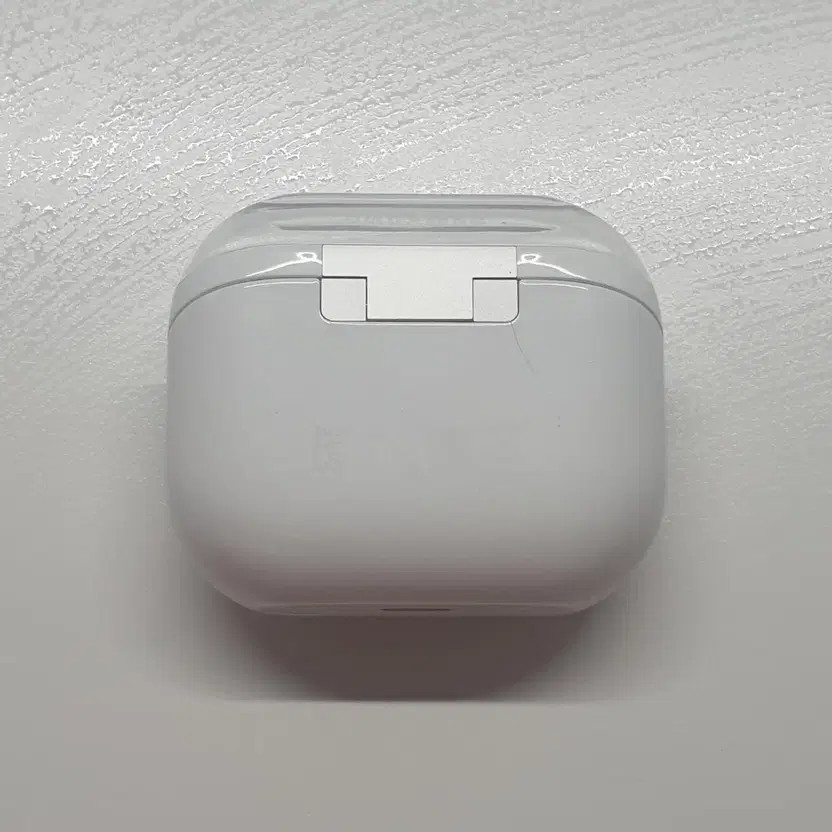 Buds3 Pro White Wireless Earbuds (S Grade, Excellent Condition)