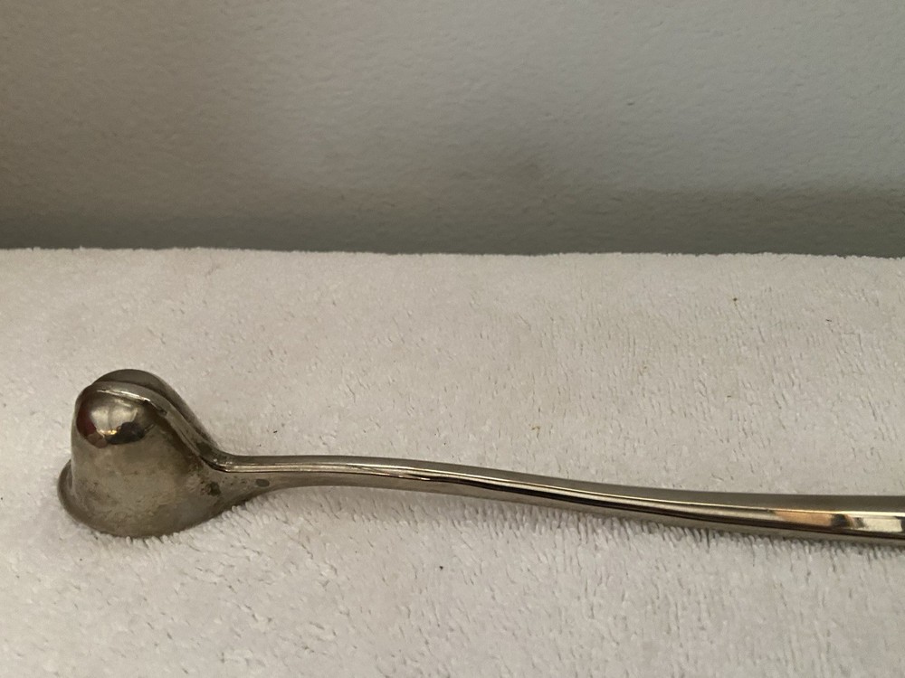 Vintage silver-plated candle snuffer nice condition