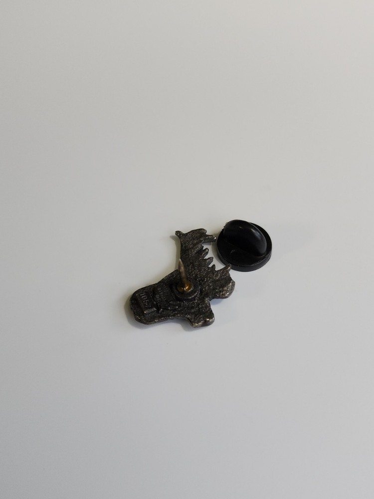 Deer Or Elk Lapel Pin Small Size
