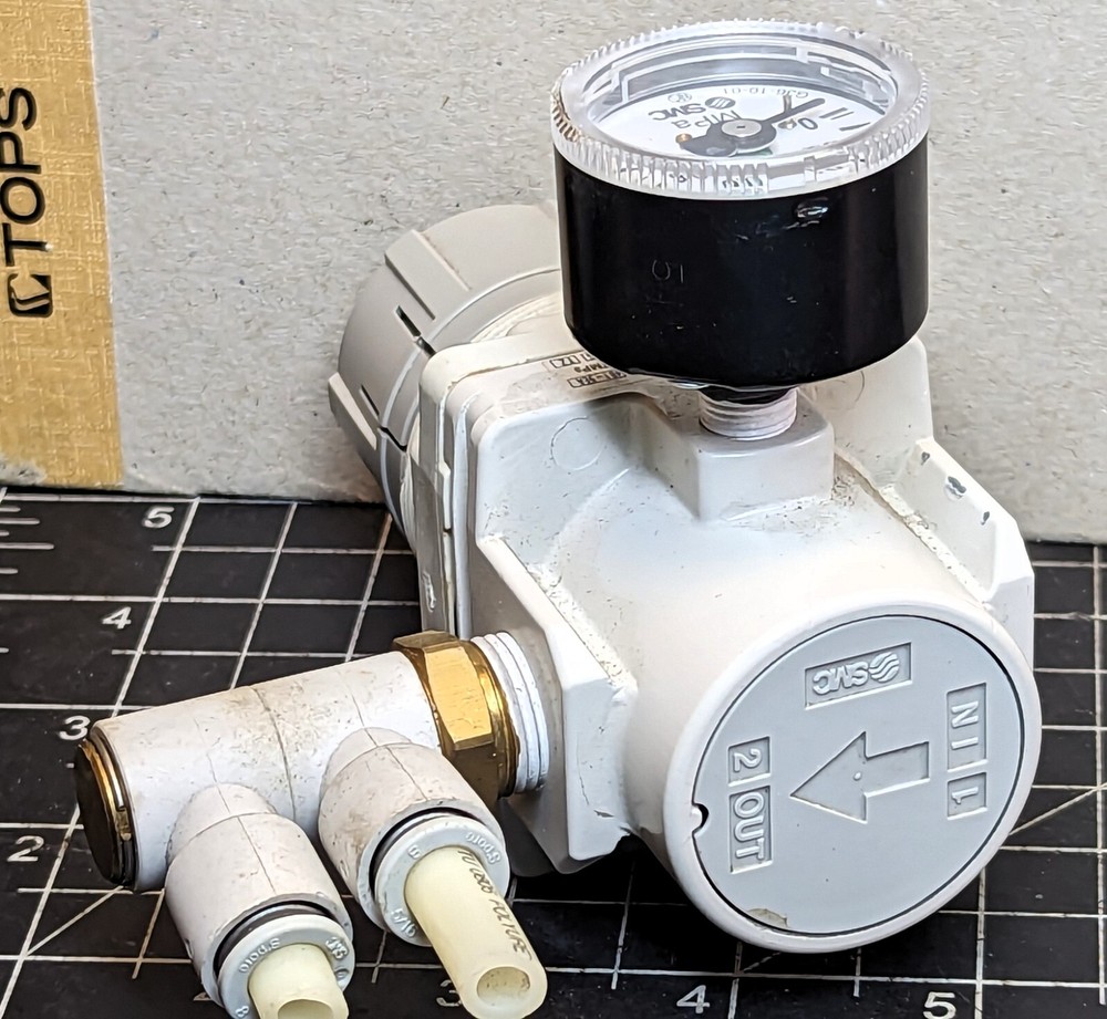 SMC AR30-03G-A Regulator, AR MASS PRO Working Pull [B4S3#5