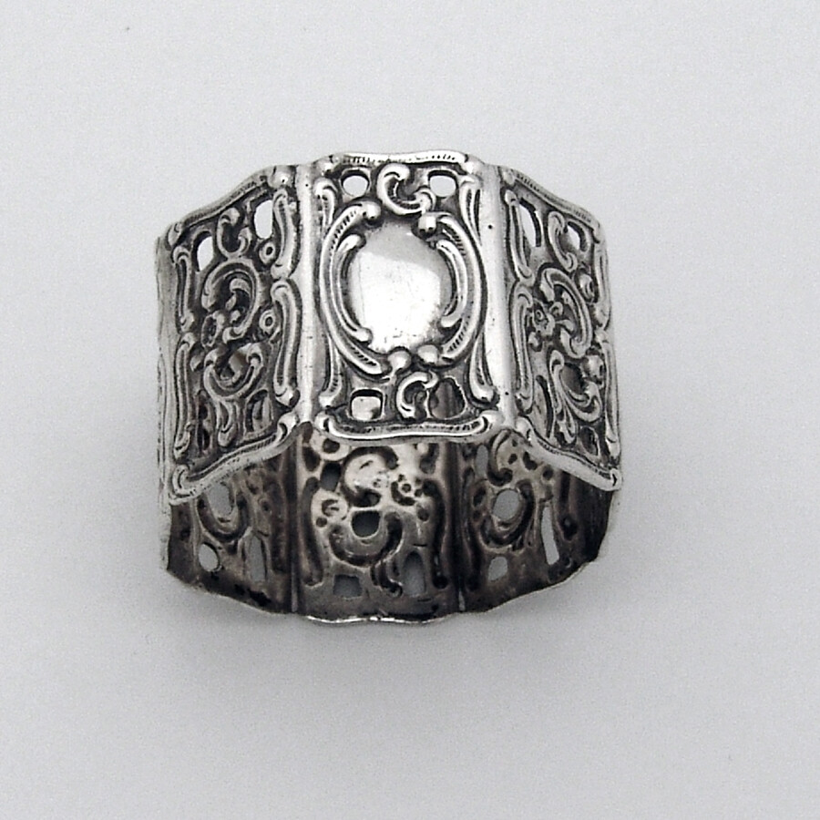 Small Ornate Napkin Ring Octagonal Form 800 Silver No Mono