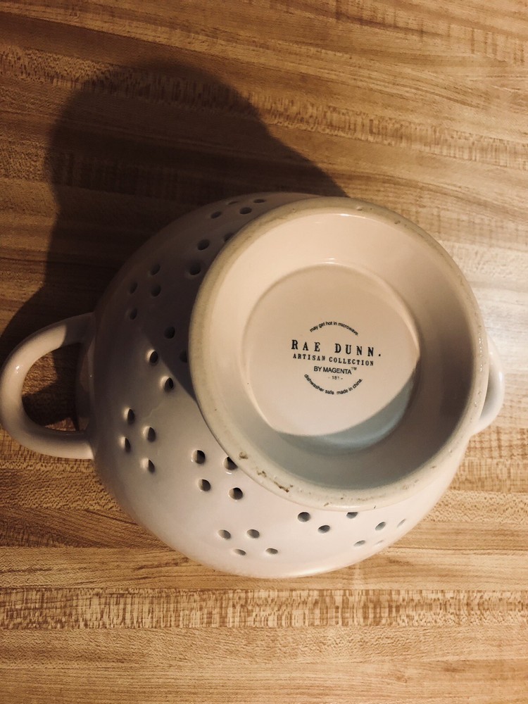 Rae Dunn White “ORGANIC”Ceramic Colander