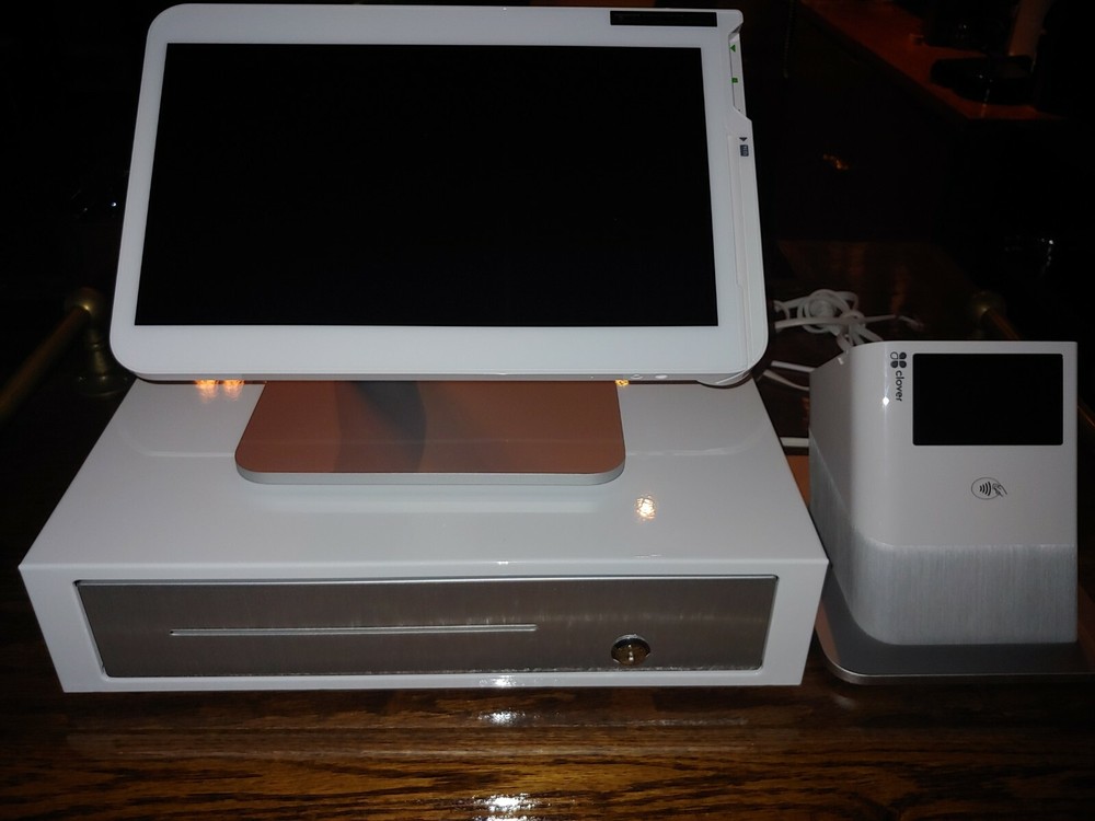 Clover Station POS Terminal