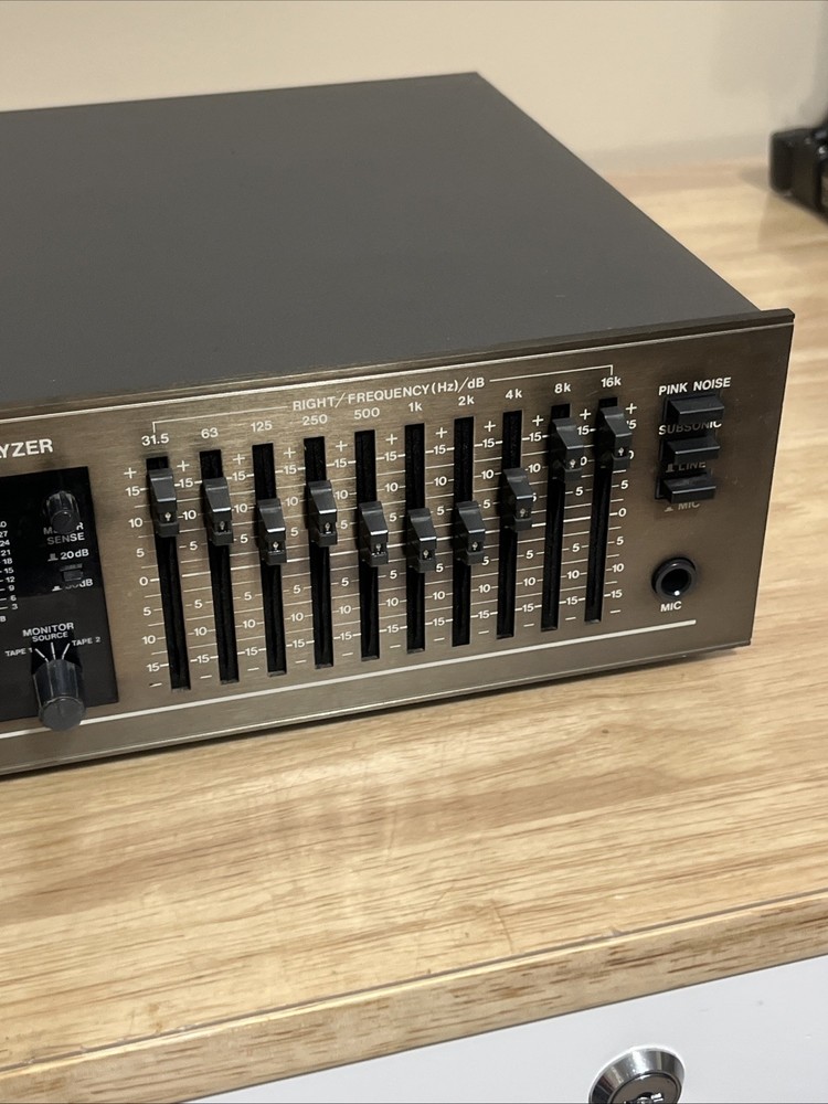 BSR EQ 3000 Stereo Frequency Equalizer Spectrum Analyzer Great Condition Tested