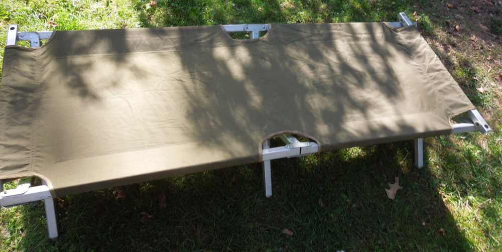 US Military Issue Compact Lightweight Foldable Aluminum Sleep Cot #3 Needs Work