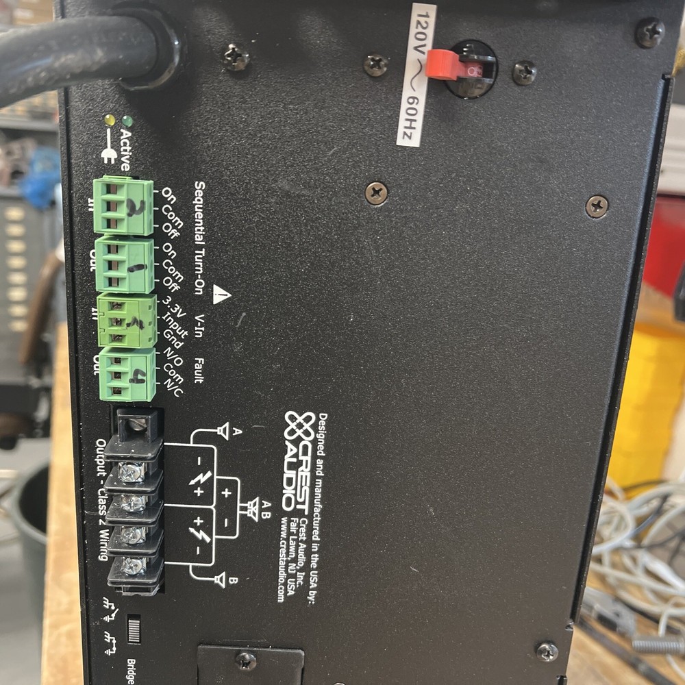 Crest Audio CKi 1600S Professional Installation Amplifier