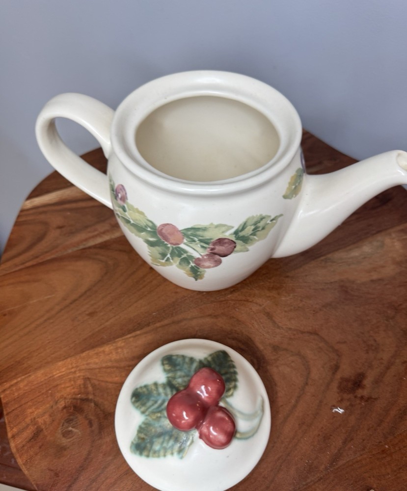 Pfaltzgraff Jamberry Teapot Stoneware 7” Tall