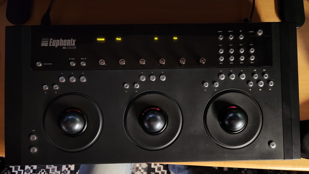Euphonix Avid MC Color Grading Trackball Control Surface color grading Resolve