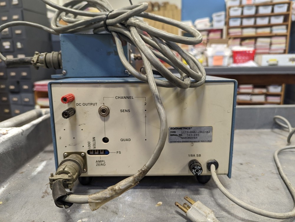 Datametrics Barocel Electronic Manometer with Pressure Sensor