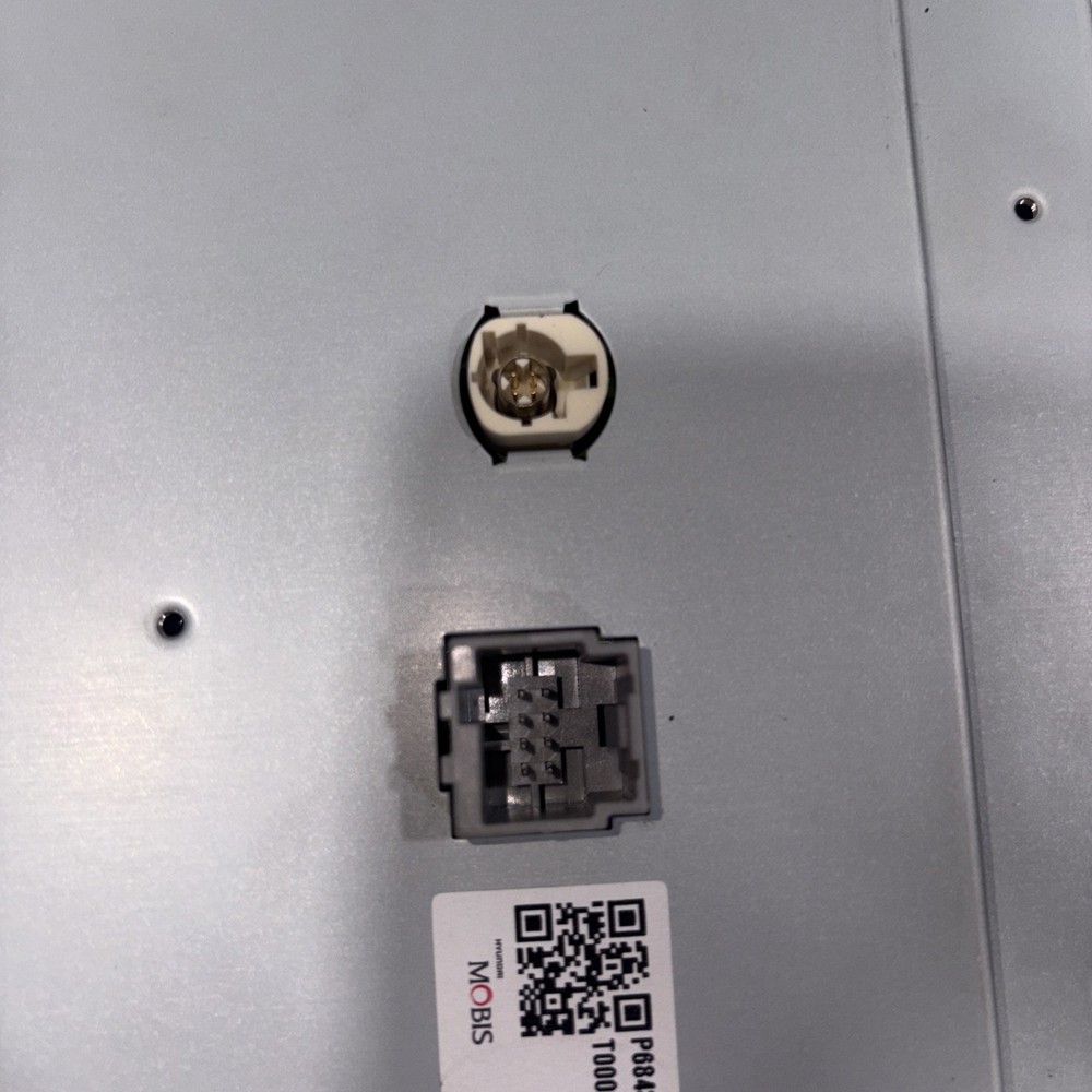 Display WITH Bezel Center Stack - Mopar (68433499AG)