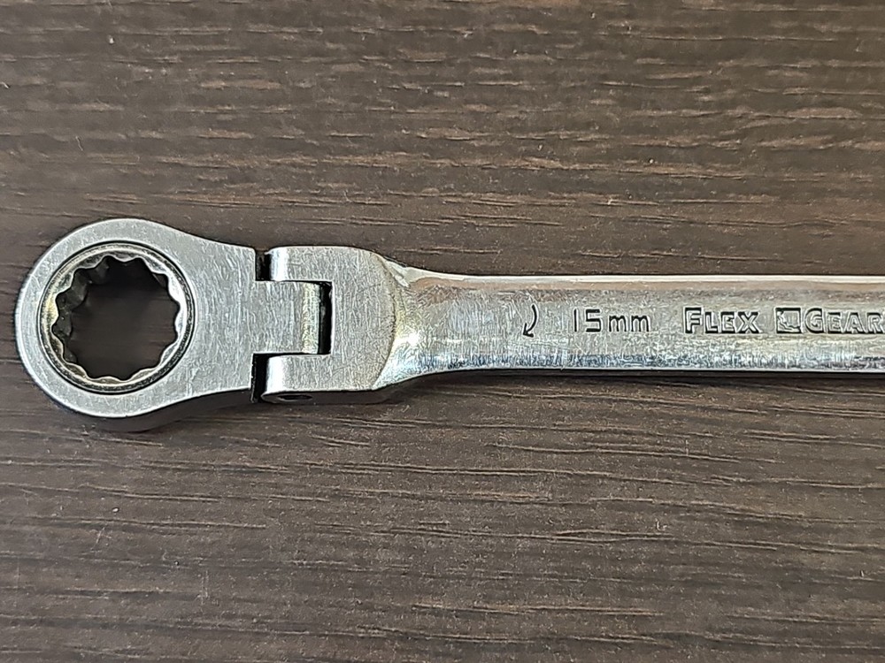 GearWrench 15mm -Code D- Flex Head 12 Point Ratcheting Combination Wrench