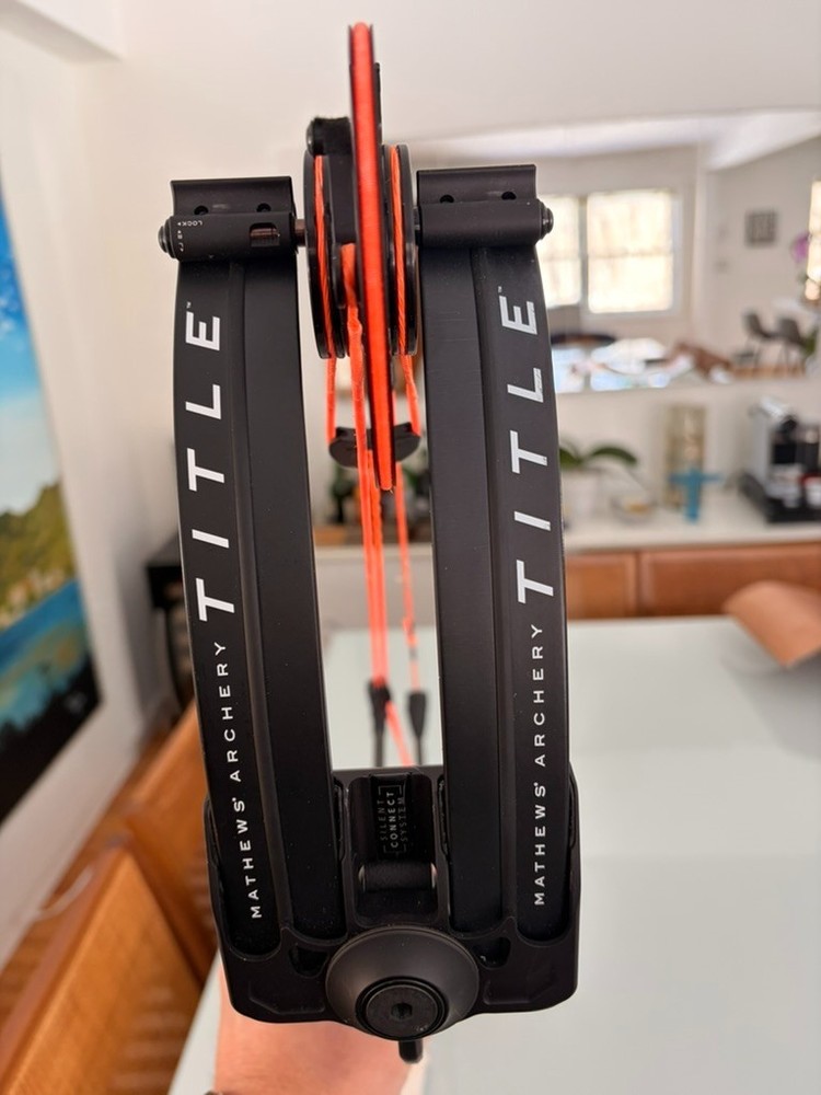 mathews title 40 compound bow