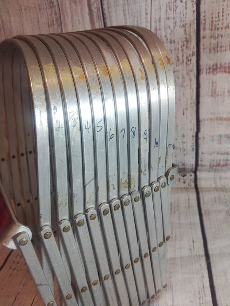 Evans Telescopic Magazine Rack (7 To 65 In)