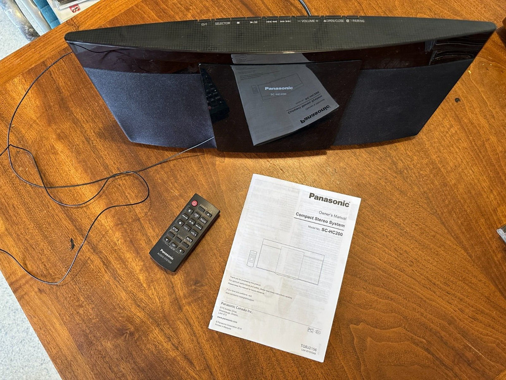 Panasonic SC-HC200 CD Player Compact Stereo System, Complete - Black