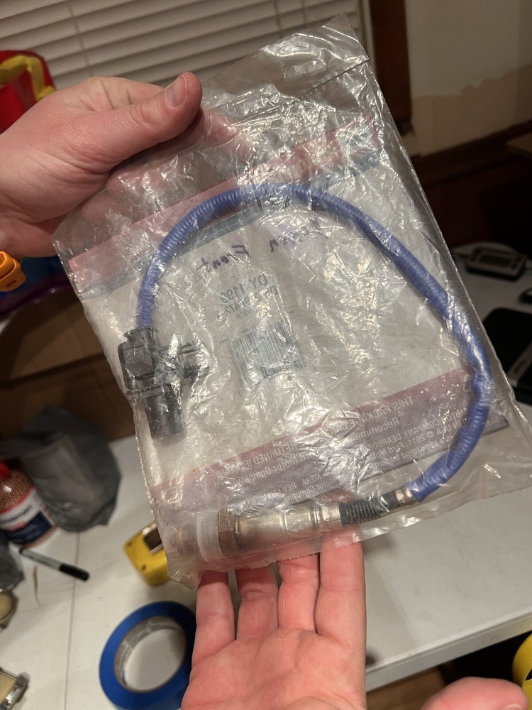 Oxygen Sensor Motorcraft DY-1199 DS7Z-9F472-A (NOS)