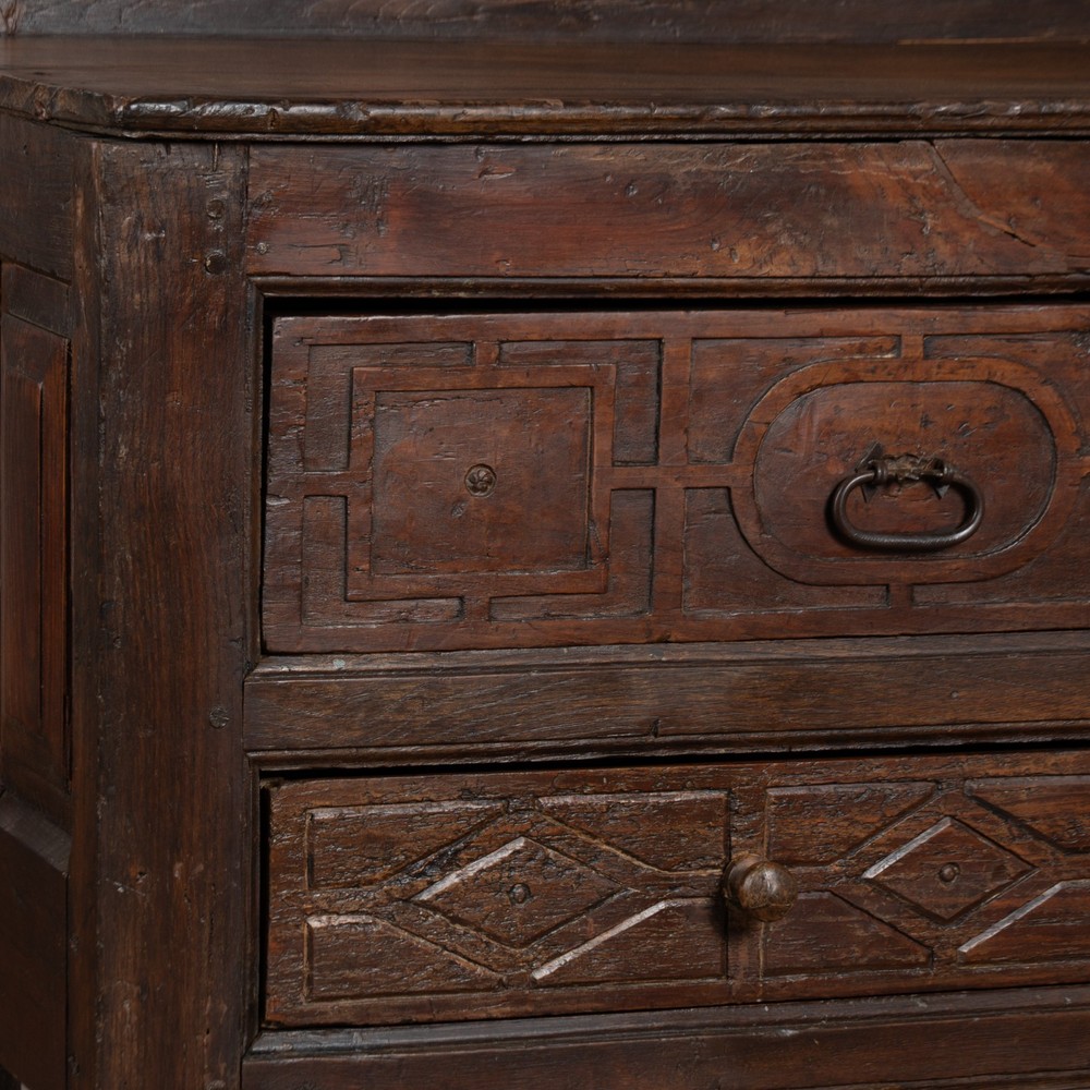 17th Century Chestnut Console Buffet Sideboard from Portugal