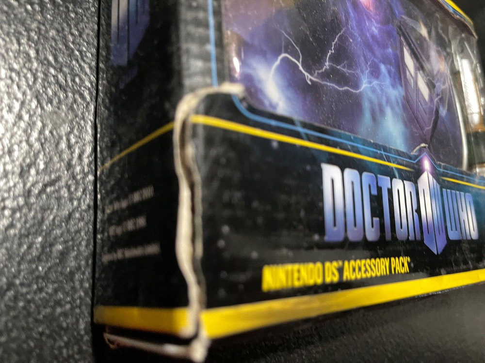 Doctor Who Nintendo DS Accessory Pack (box damaged)