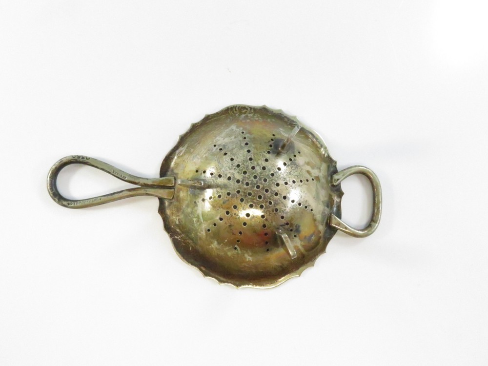 Cheltenham & Co England Silver Plate Tea Strainer 0359 Double Handle