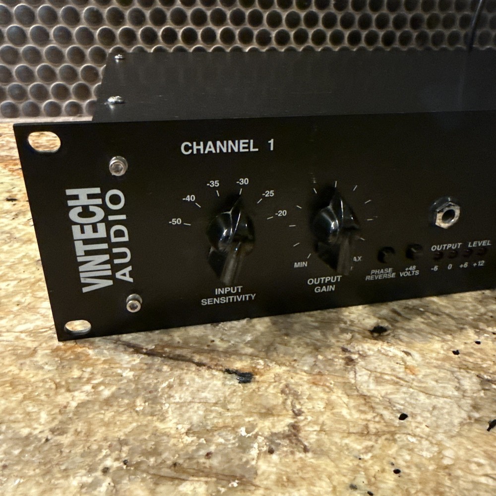 VINTECH AUDIO DUAL72 Mic Pre-Amp Processor Black. Class A, All Discrete.