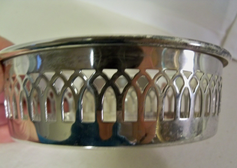 LUNT SILVERPLATE WINE CHAMPANGE BOTTLE COASTER M-210