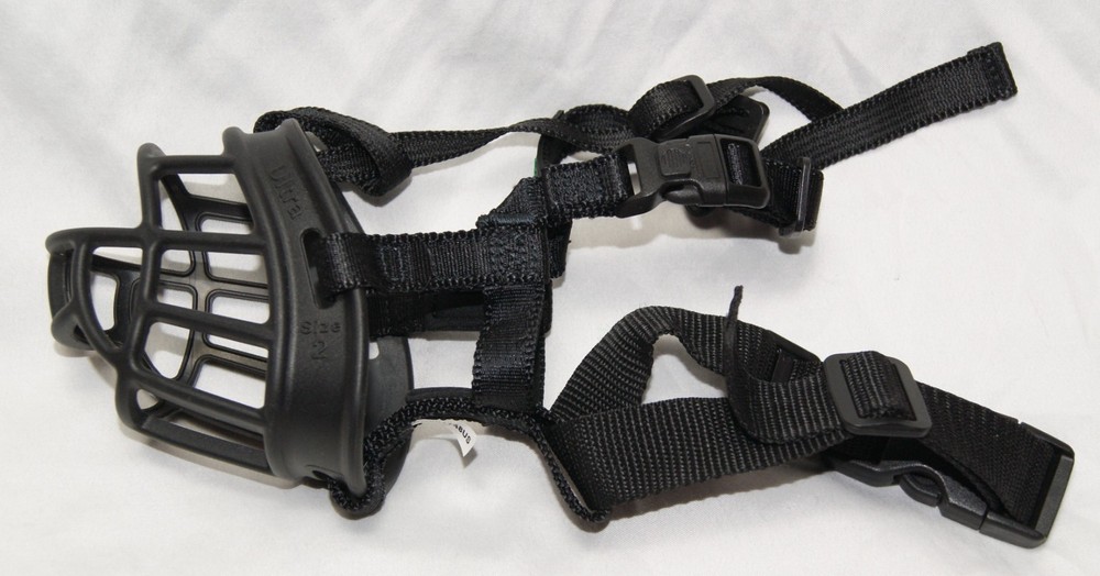 baskerville ultra muzzle size 2 black w/ adjustable cone