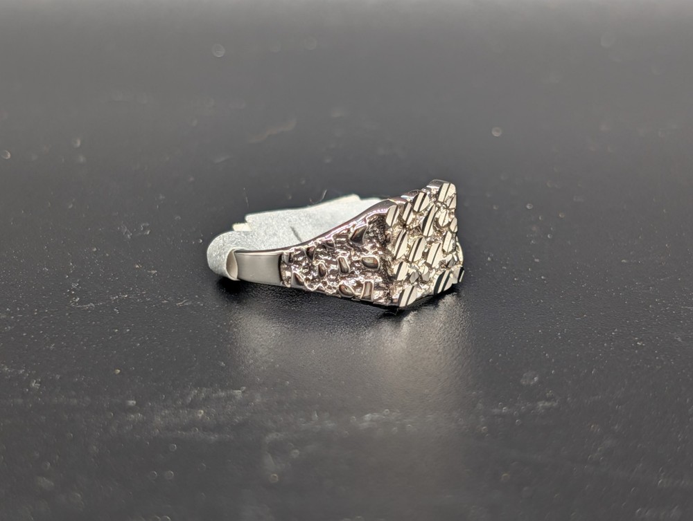 925 Silver Nugget Ring. Size 7