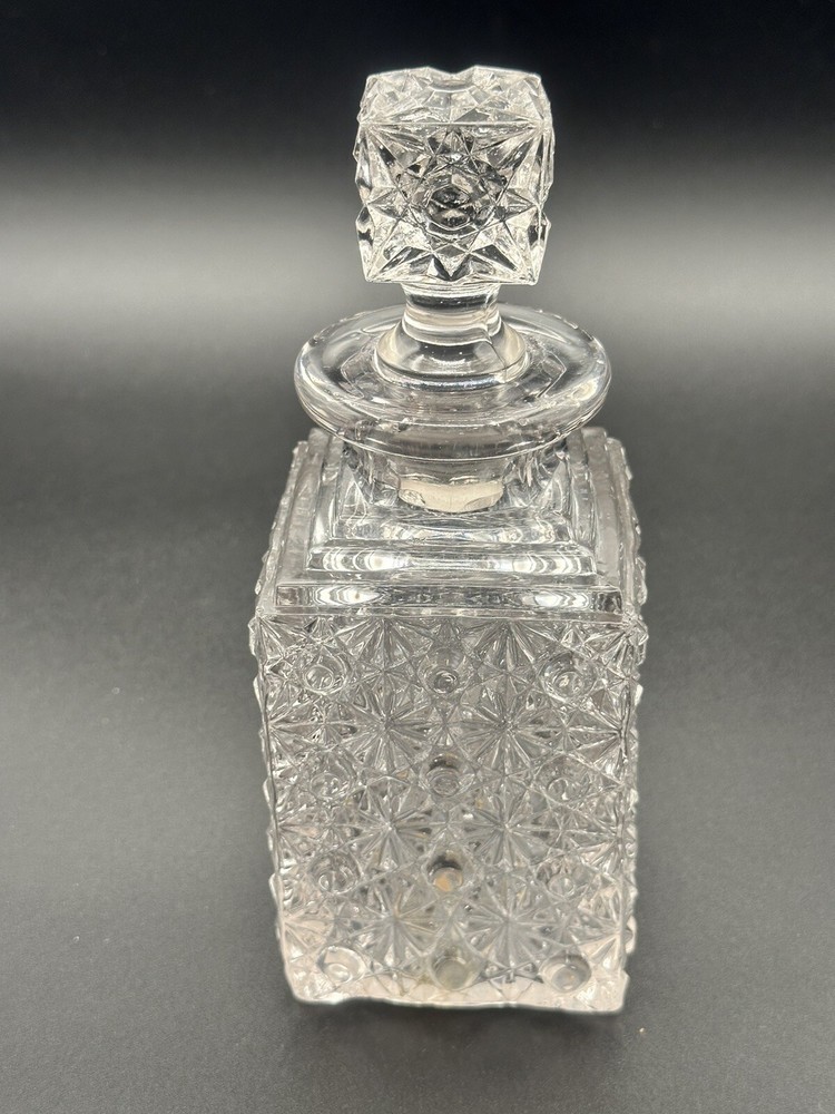 Daisy & Button Decanter Perfume EAPG 1880’s Slight Glow 10oz