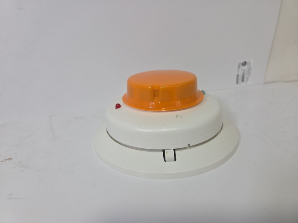 System Sensor Smoke Detector C2W-BA