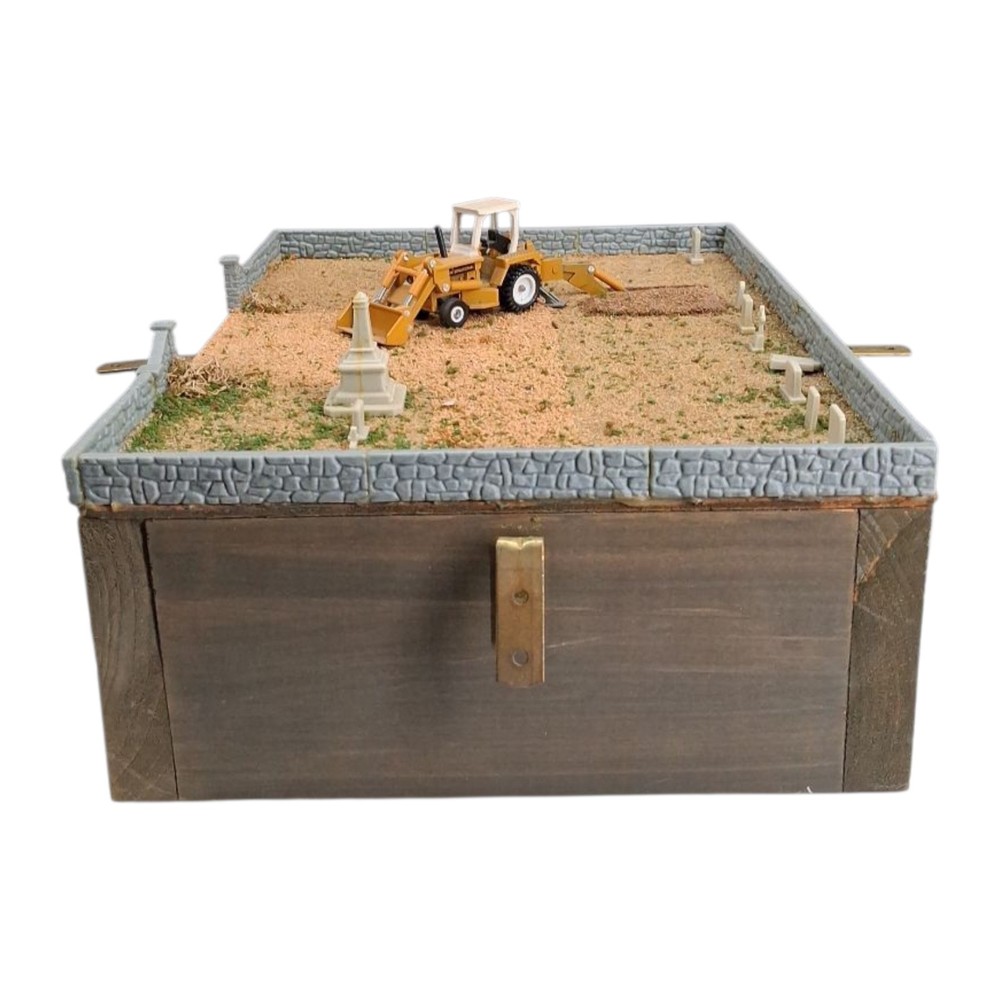 Custom Built Cemetery Diarama HO Operating Motorized Grave Digger Tested Working