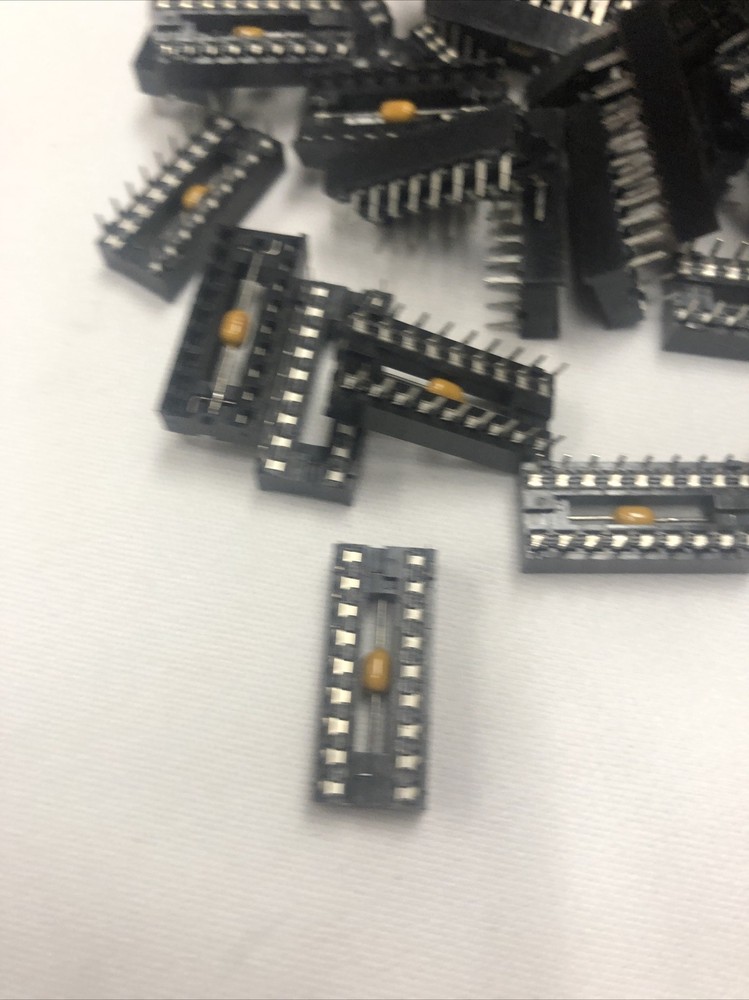 Socket 18 Pin , ID-D-7-5-5-8, Tegal?