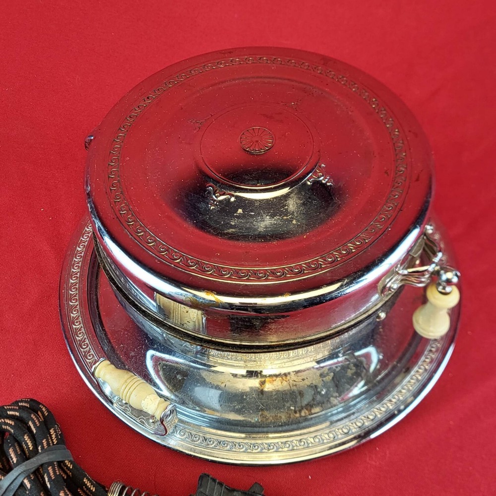 Vintage Chrome Waffle Iron Universal E7344H by Frary & Clark